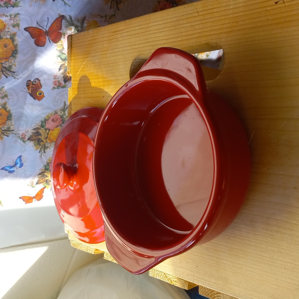 Petite Maison Red pot